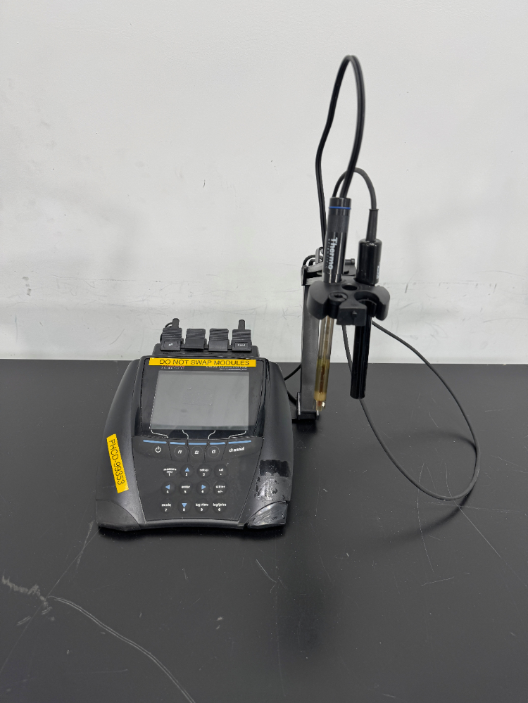 Image of Thermo Scientific Orion VersaStar Pro Advanced Electrochemistry Meter